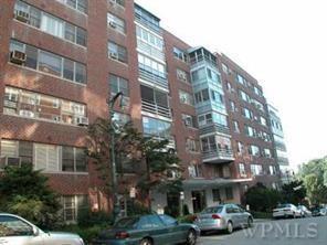 1 of 1 - 2 Washington Square # 3a, Larchmont, NY