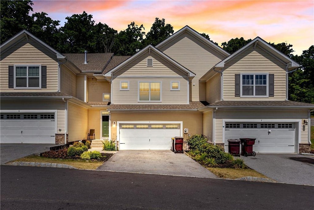 1 of 1 - 4 Stonerose Court, Middletown, NY