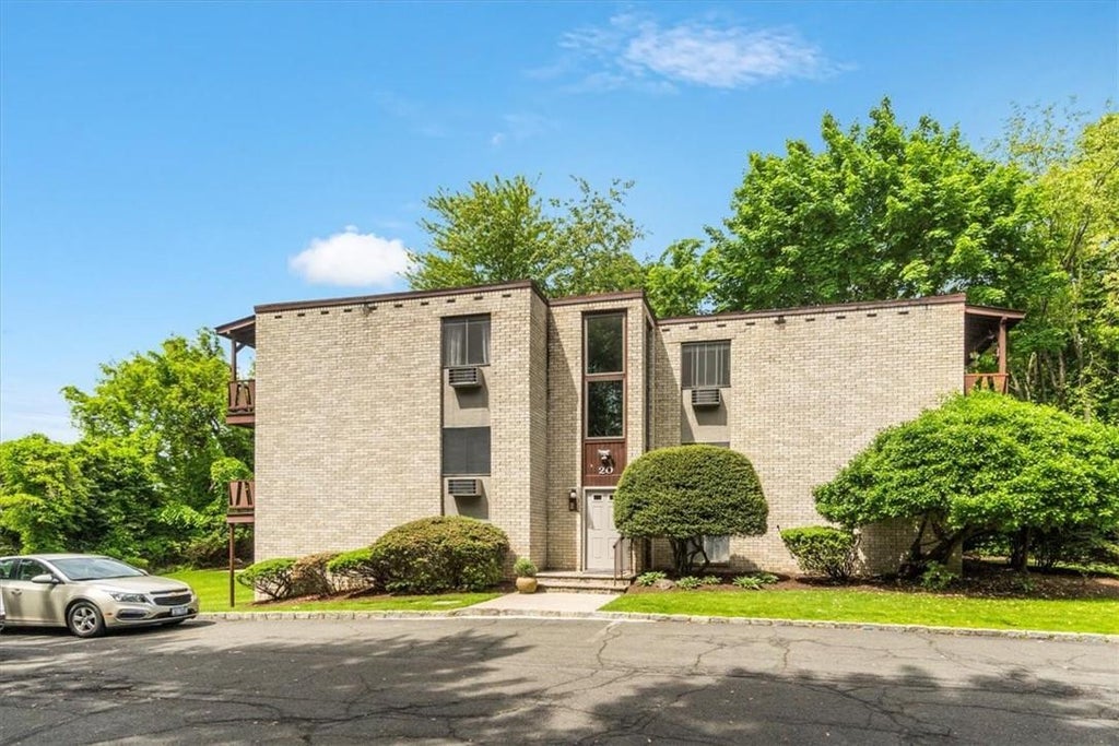 1 of 1 - 20 Fisher Avenue # 3, Congers, NY