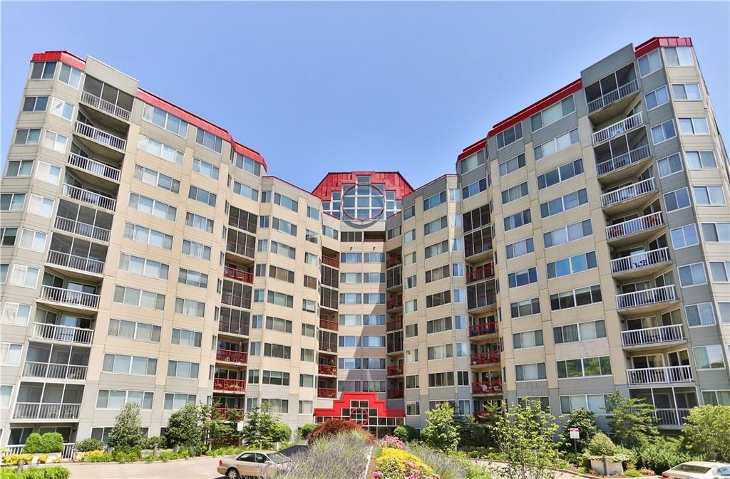 1 of 1 - 10 Stewart Place # 2fw, White Plains, NY