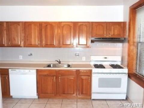 1 of 1 - 25-71 Steinway St. # 2f, Astoria, NY