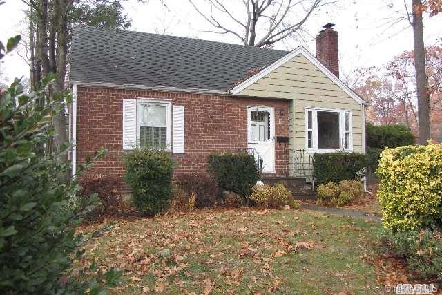 1 of 1 - 9 Redwood Path, Glen Cove, NY