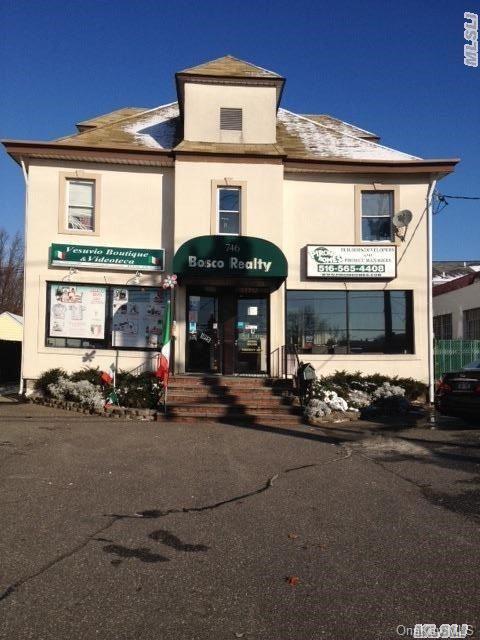1 of 1 - 746 Hempstead Turnpike, Franklin Square, NY