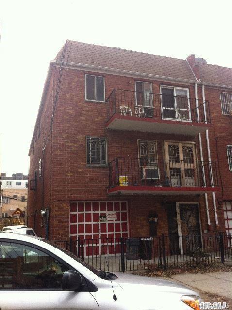 1 of 1 - 65-18 38 Avenue # 3rd Fl, Woodside, NY