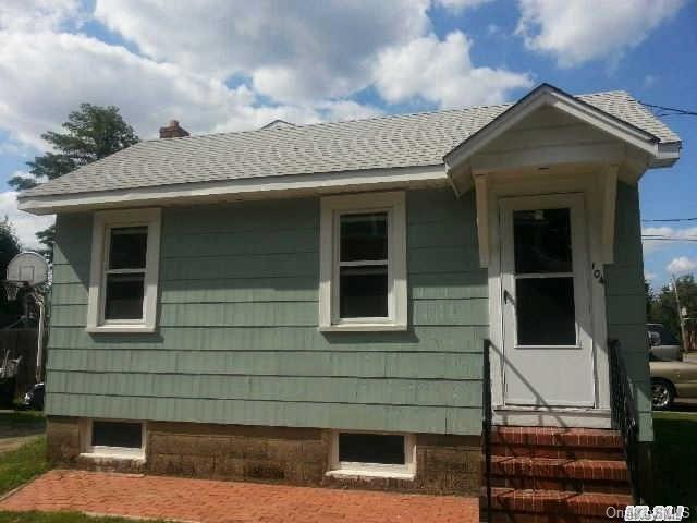 1 of 1 - 104 Cross Road, North Bellmore, NY