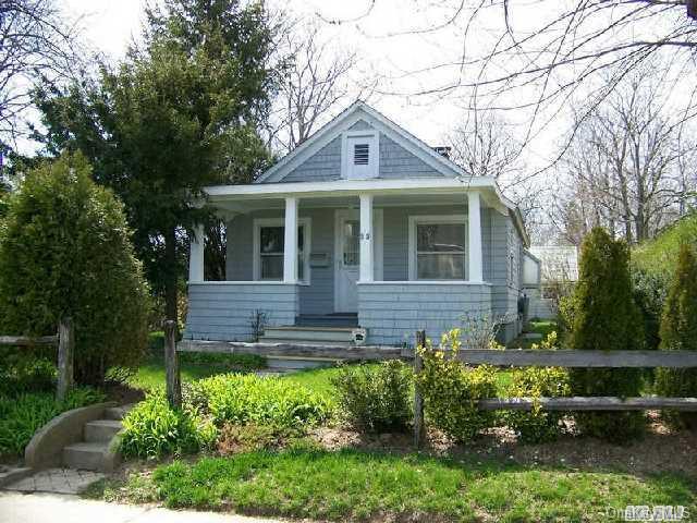 1 of 1 - 319 6th St., Greenport, NY