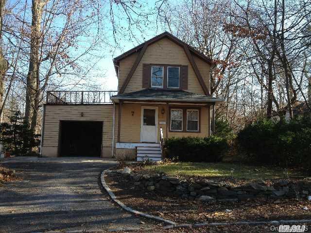1 of 1 - 7 Spring Lane, Great Neck, NY