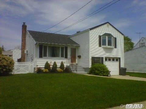 1 of 1 - 3585 Verona Place, Seaford, NY