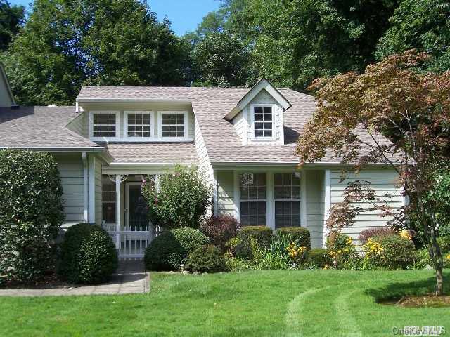 1 of 1 - 10 Victorian Court, Huntington, NY