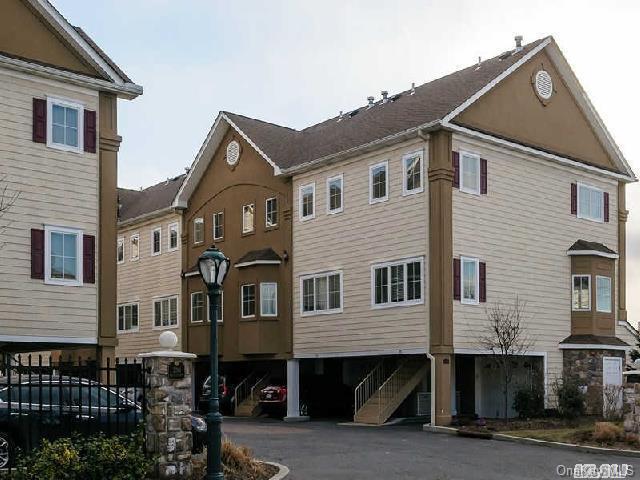 1 of 1 - 330 Maple Avenue # 22, Westbury, NY