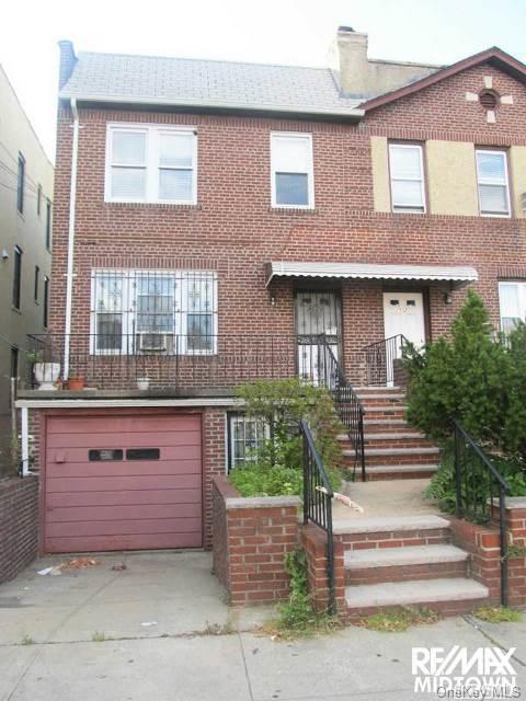1 of 1 - 2574 44th St. Street # 2, Astoria, NY