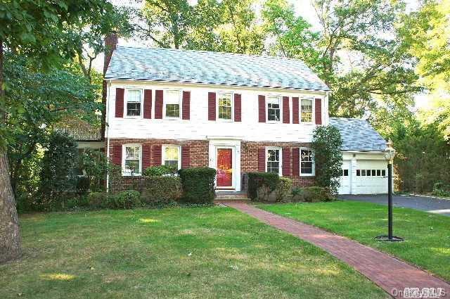 1 of 1 - 9 Ridge Circle, Manhasset, NY