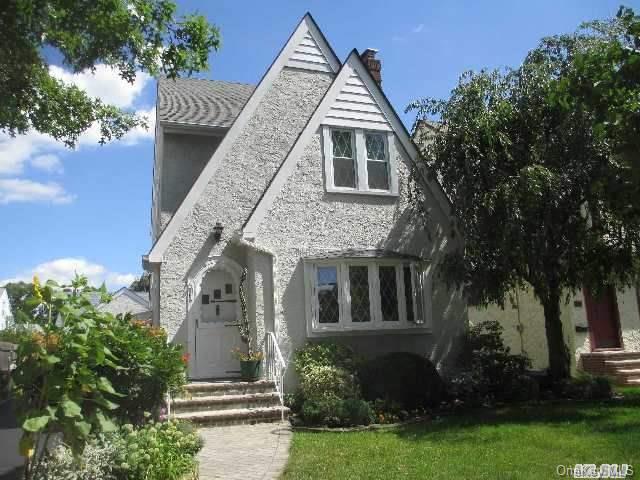1 of 1 - 103 Maplewood St., West Hempstead, NY