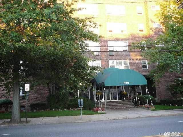 1 of 1 - Undisclosed, Mineola, NY