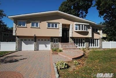 1 of 1 - 85 Knollwood, Roslyn, NY