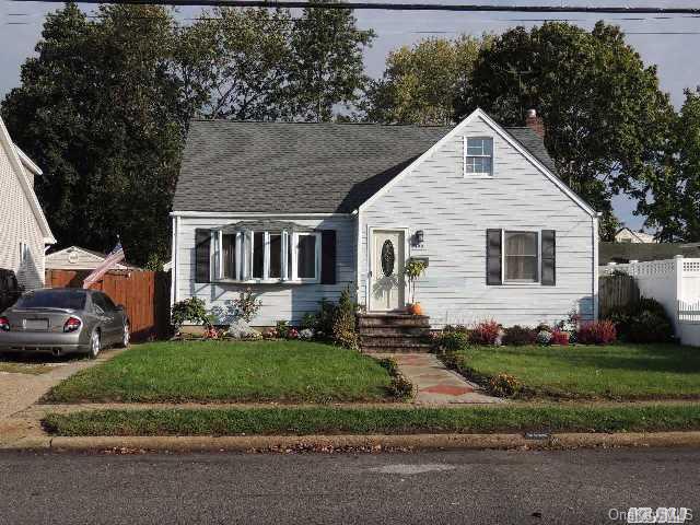 1 of 1 - 2499 7th Avenue, East Meadow, NY