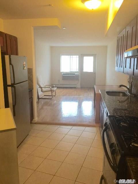 1 of 1 - 7617 46 Avenue # 4, Elmhurst, NY