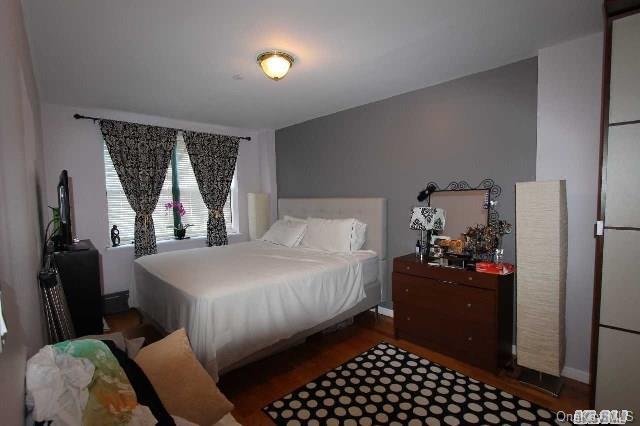 1 of 1 - 140-64 Burden Crescent, Briarwood, NY