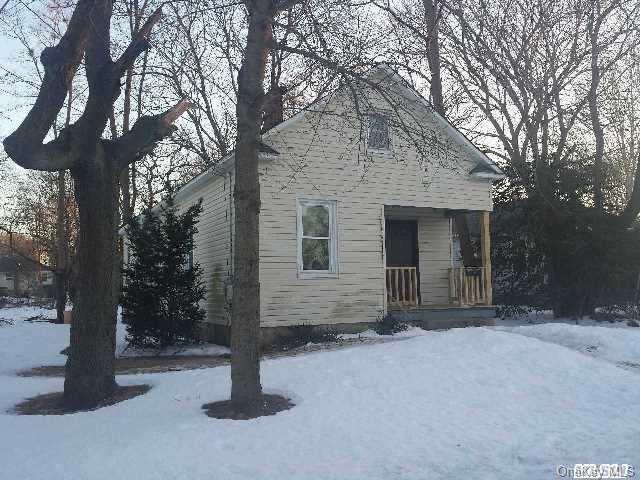 1 of 1 - 44 Fairview Avenue, Islip Terrace, NY
