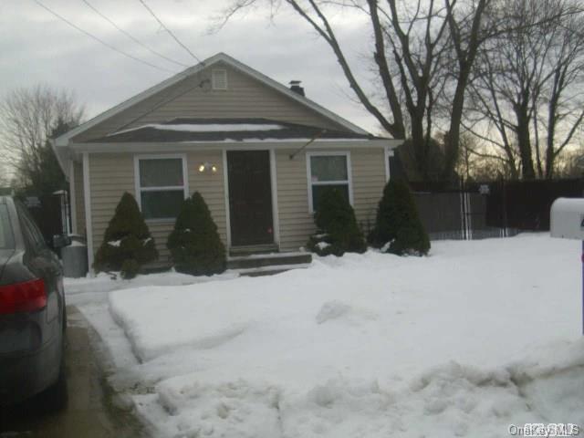 1 of 1 - 4 Dogwood Road, Mastic Beach, NY