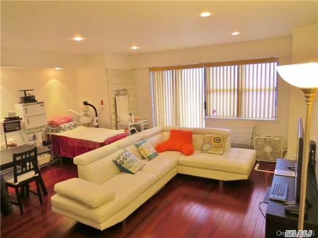 1 of 1 - 147-20 35th Avenue # 6 D, Flushing, NY