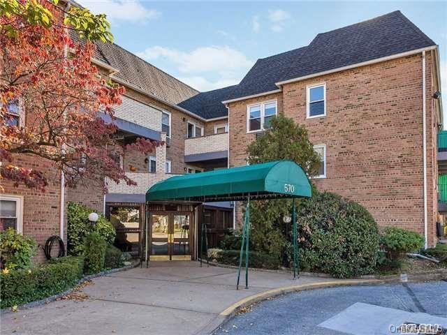 1 of 1 - 570 Broadway # 1a, Lynbrook, NY