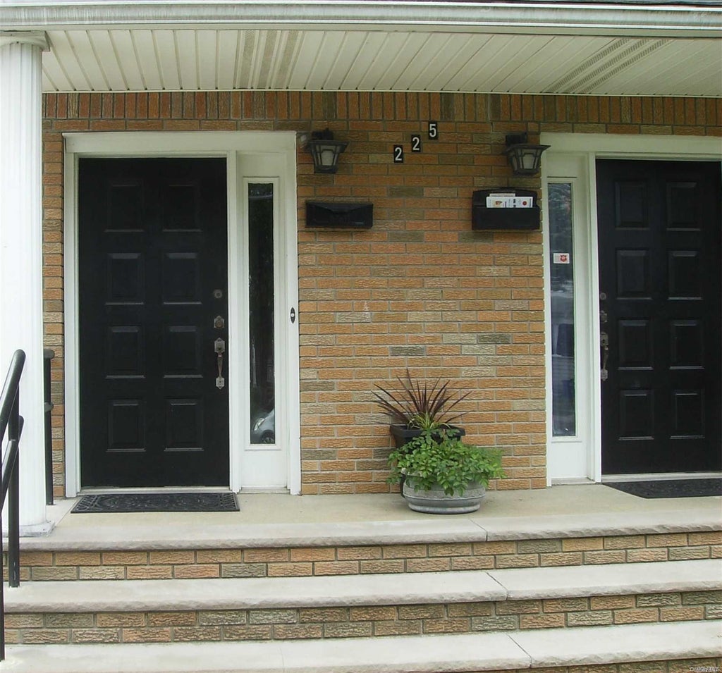 1 of 1 - 225 Cleveland Avenue, Mineola, NY
