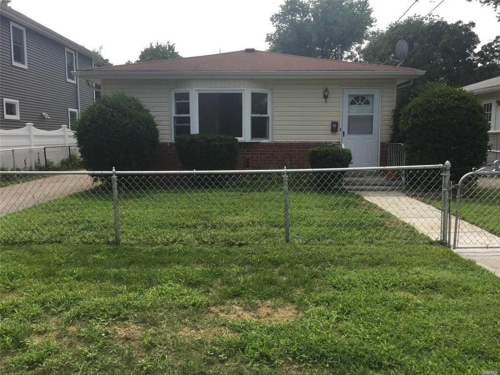1 of 1 - 35 Sagamore Hill Drive, Port Washington, NY