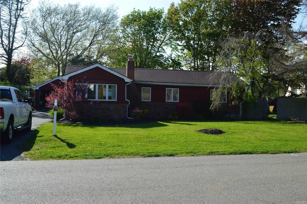 1 of 1 - 2 Elgin Place, East Patchogue, NY