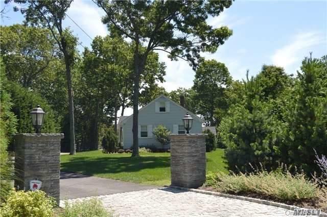 1 of 1 - 2000 Park Avenue, Mattituck, NY