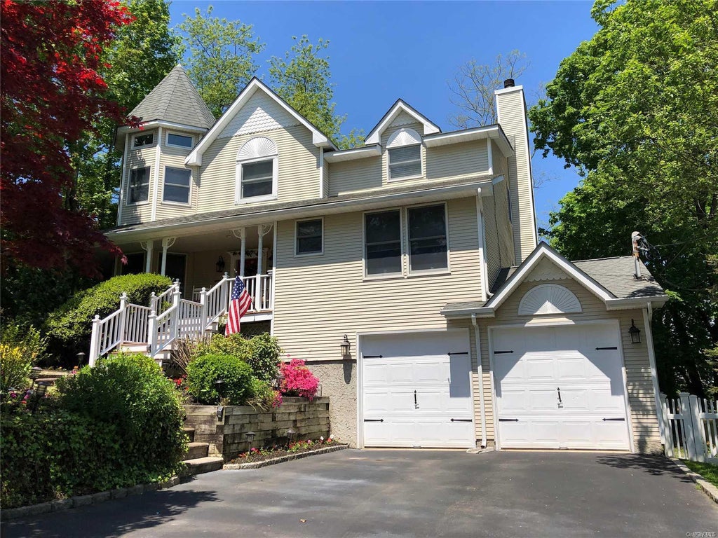 1 of 1 - 7 Platt Place, Huntington, NY