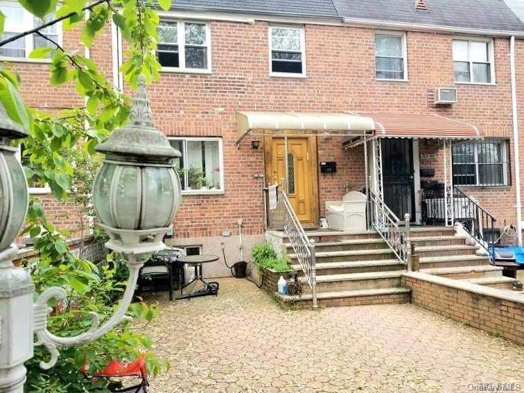 1 of 1 - 15324 76th Road, Kew Garden Hills, NY