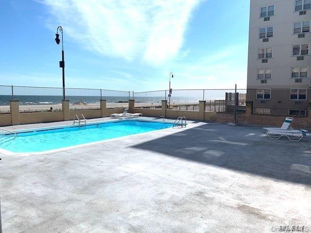 1 of 1 - 25 Franklin Boulevard # 2k, Long Beach, NY