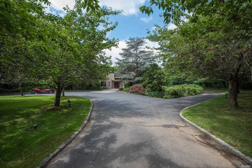 1 of 1 - 14 Grace Drive, Old Westbury, NY