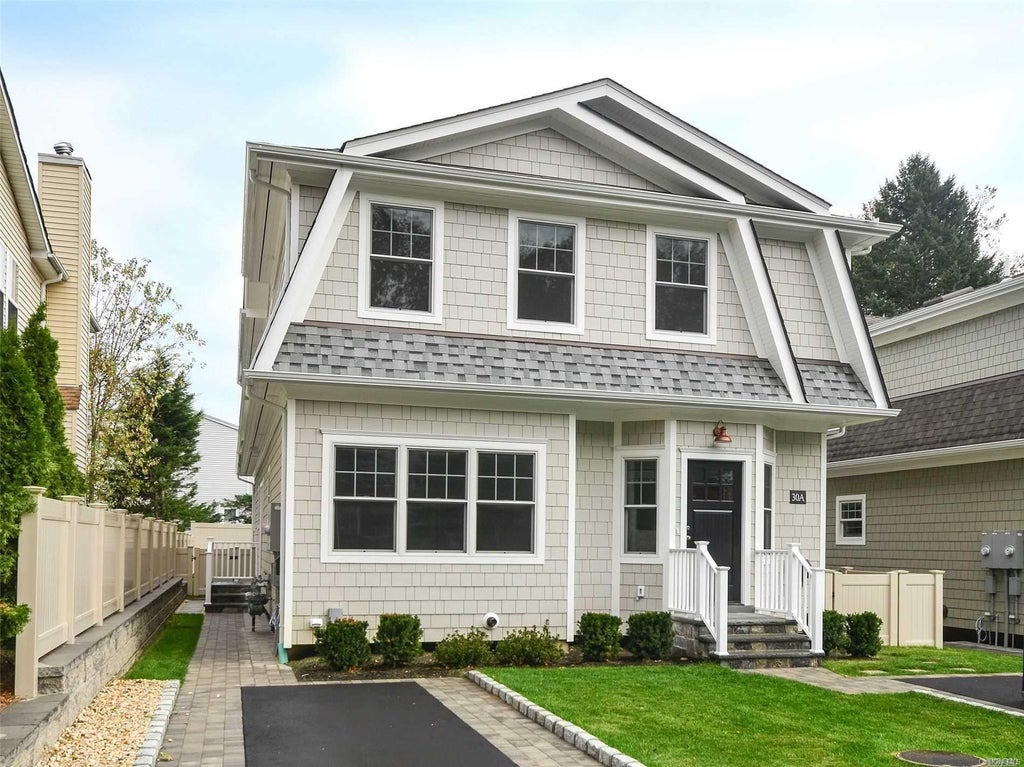1 of 1 - 30 Dunes Lane Front # Fr, Port Washington, NY