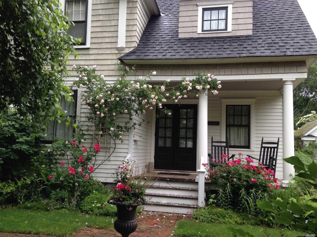 1 of 1 - 318 5th St., Greenport, NY