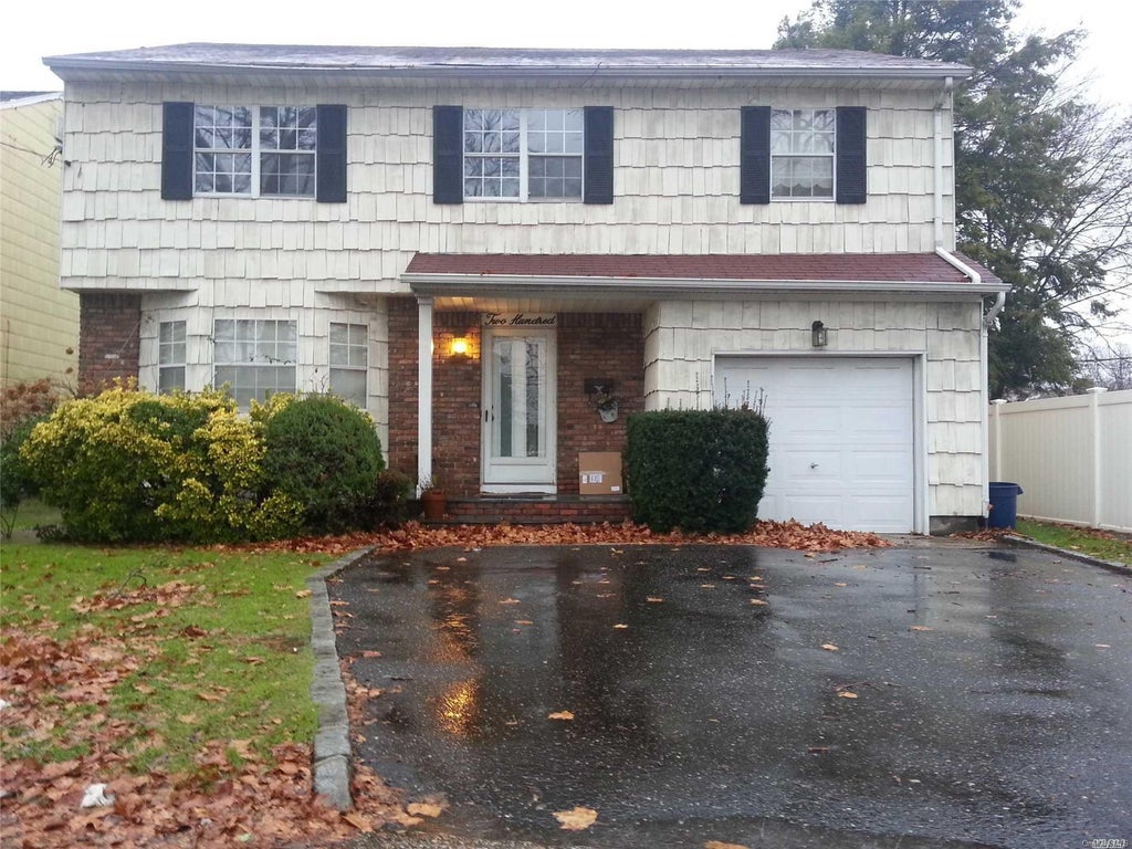 1 of 1 - 200 Marcus Avenue, New Hyde Park, NY