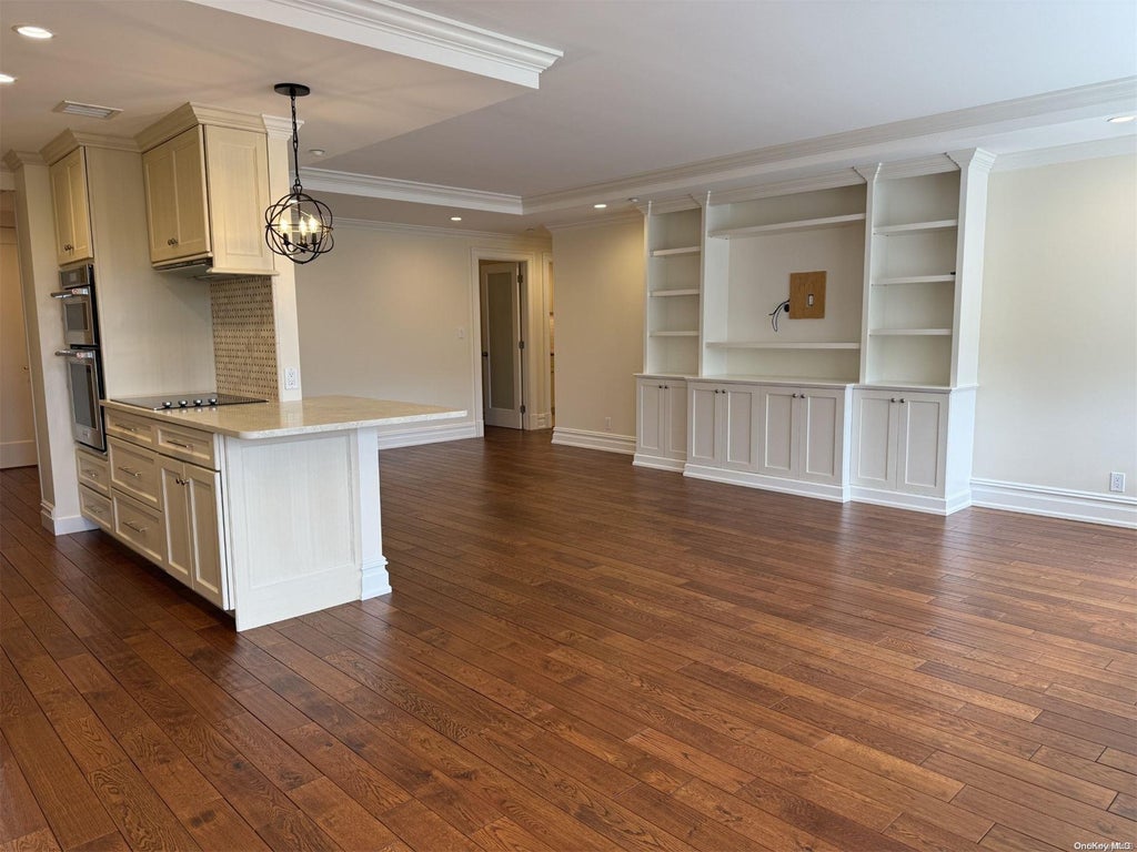 1 of 1 - 111 Cherry Valley Avenue # 314, Garden City, NY