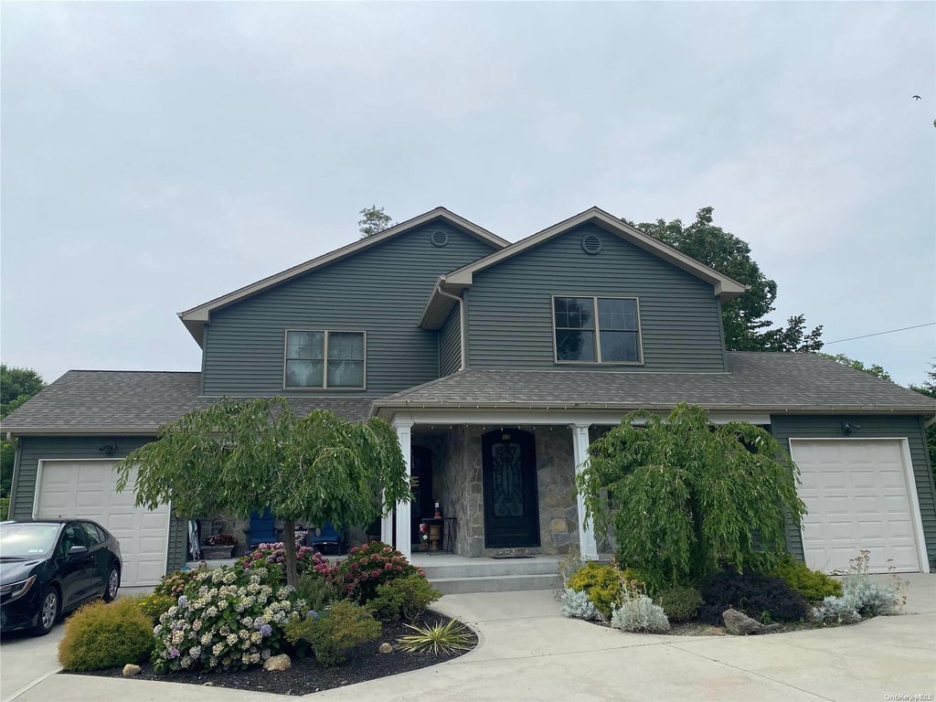1 of 1 - 17 Caruso Way, Glen Cove, NY