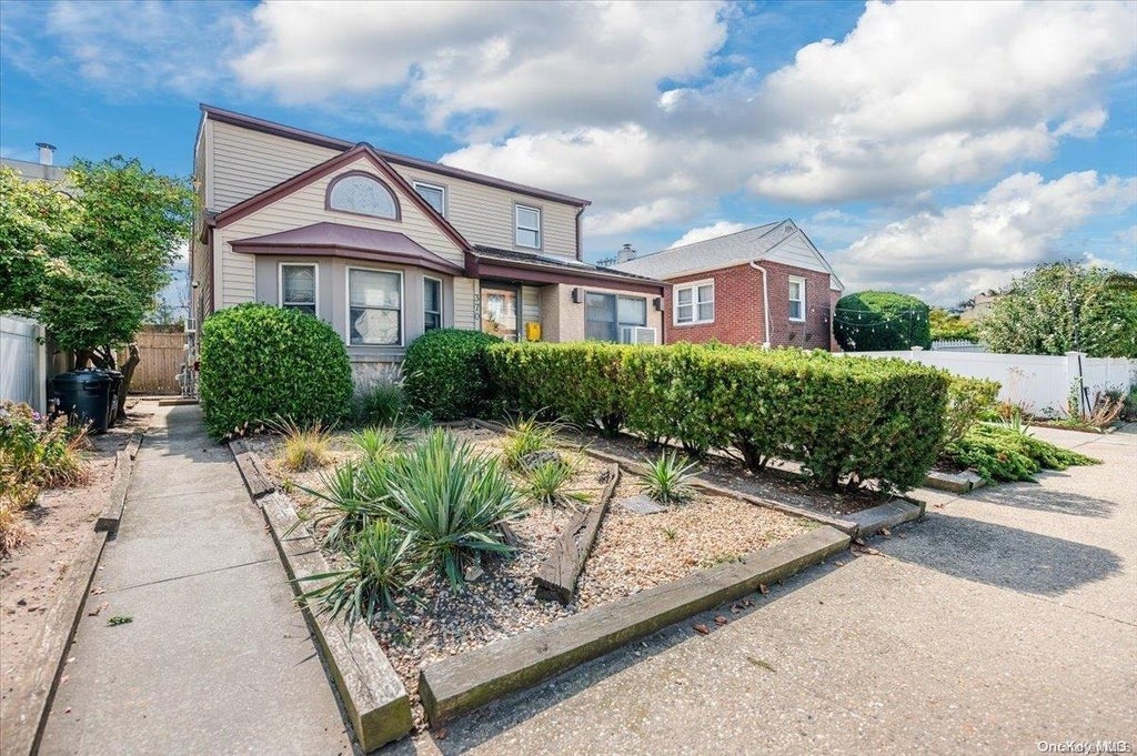 1 of 1 - 370 Chester St., Long Beach, NY