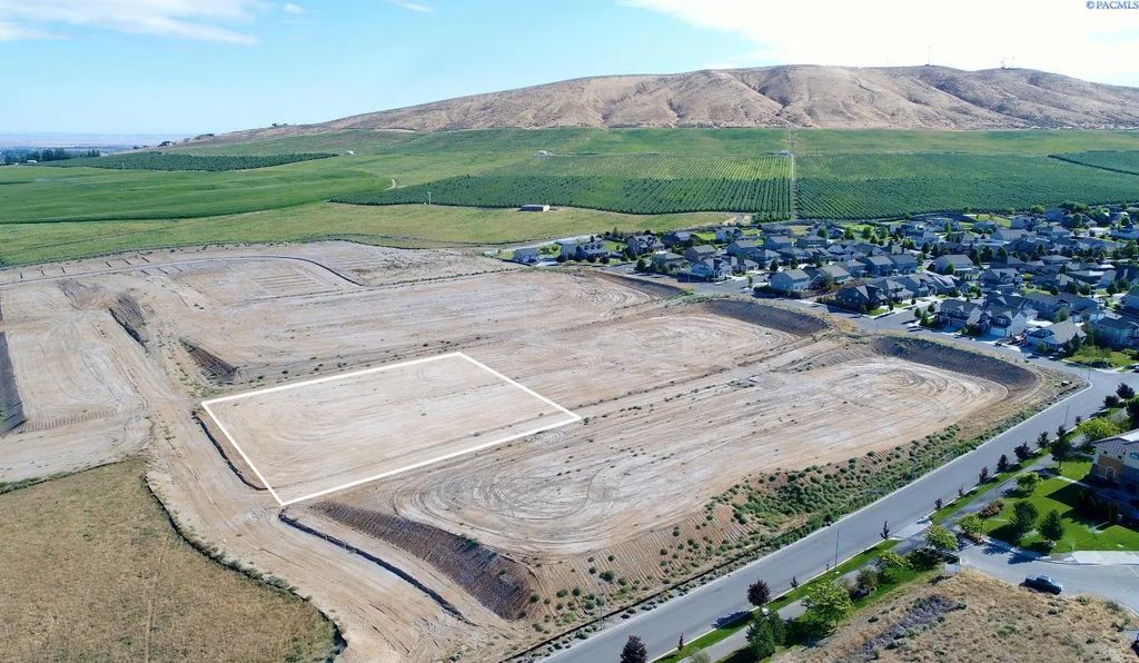 Lot 221 Desert Sky, Richland