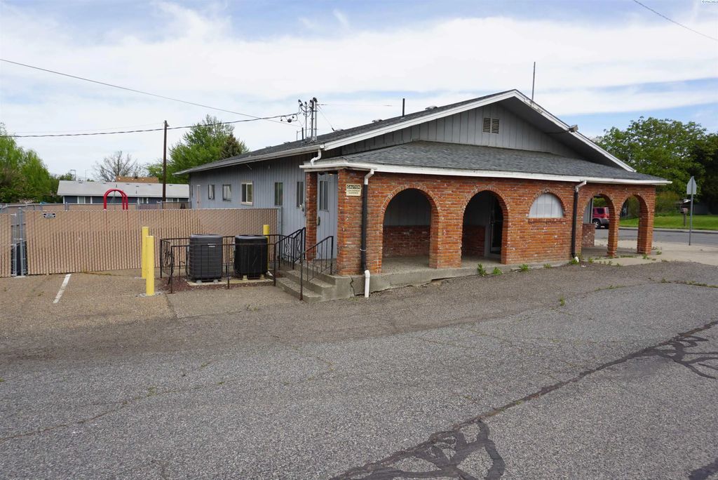 1500 Grant Ave, Prosser