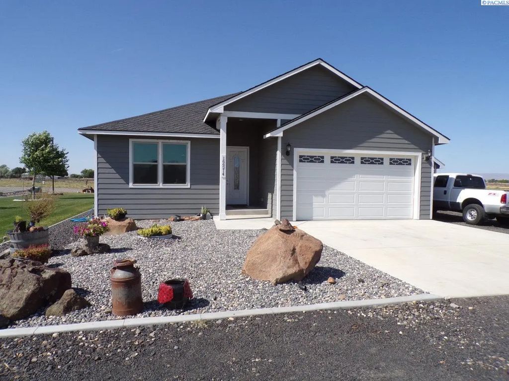 166214 W Johnson Rd, Prosser