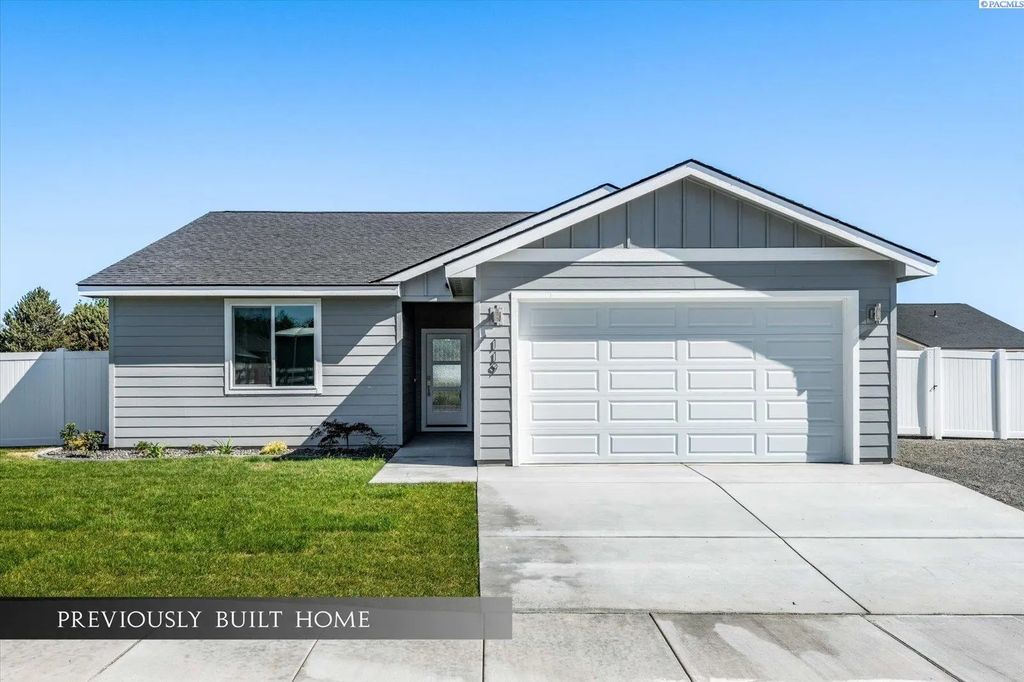 2707 S Alder Street, Kennewick
