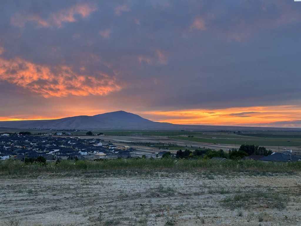 Lot 16 Nka Watermark Ph1, West Richland