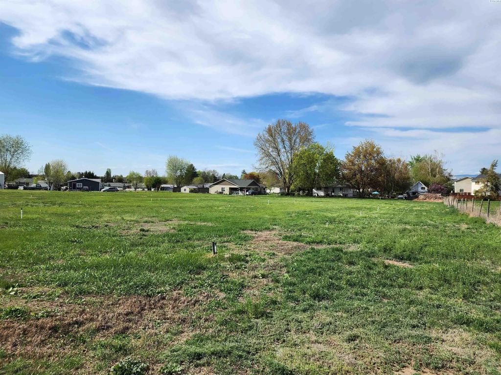 1712 W King St Lot B, Grandview