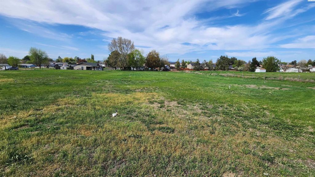 1718 W King St Lot A, Grandview