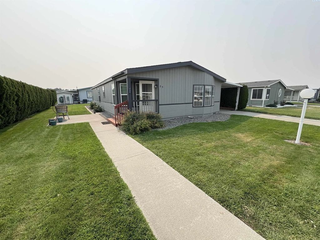 312 S Columbia Center Blvd. #85 85, Kennewick