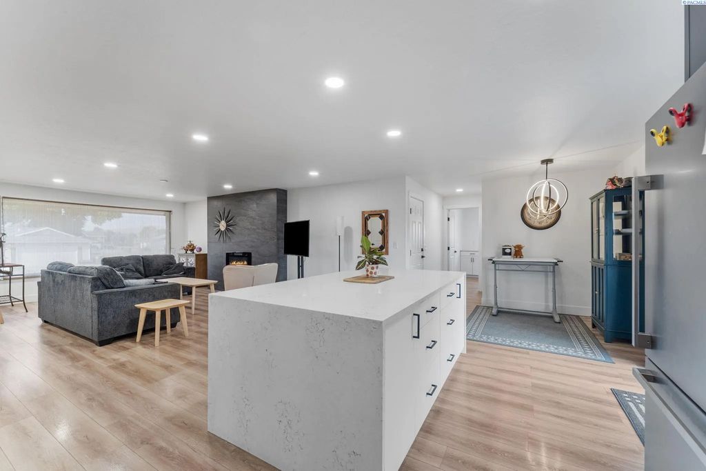 10013 W Argent Road, Pasco