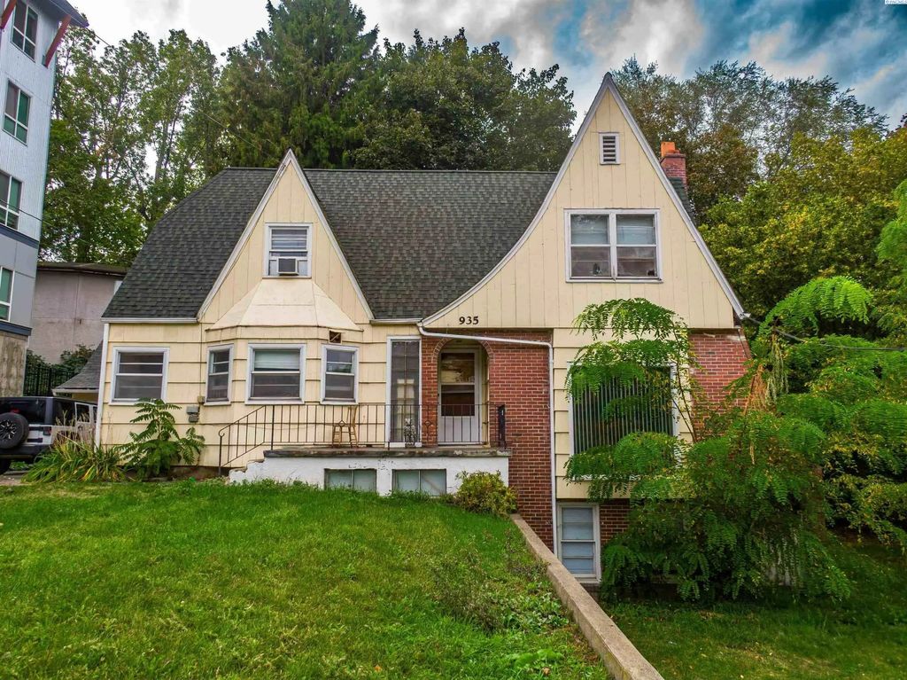 935 Ne C Street, Pullman